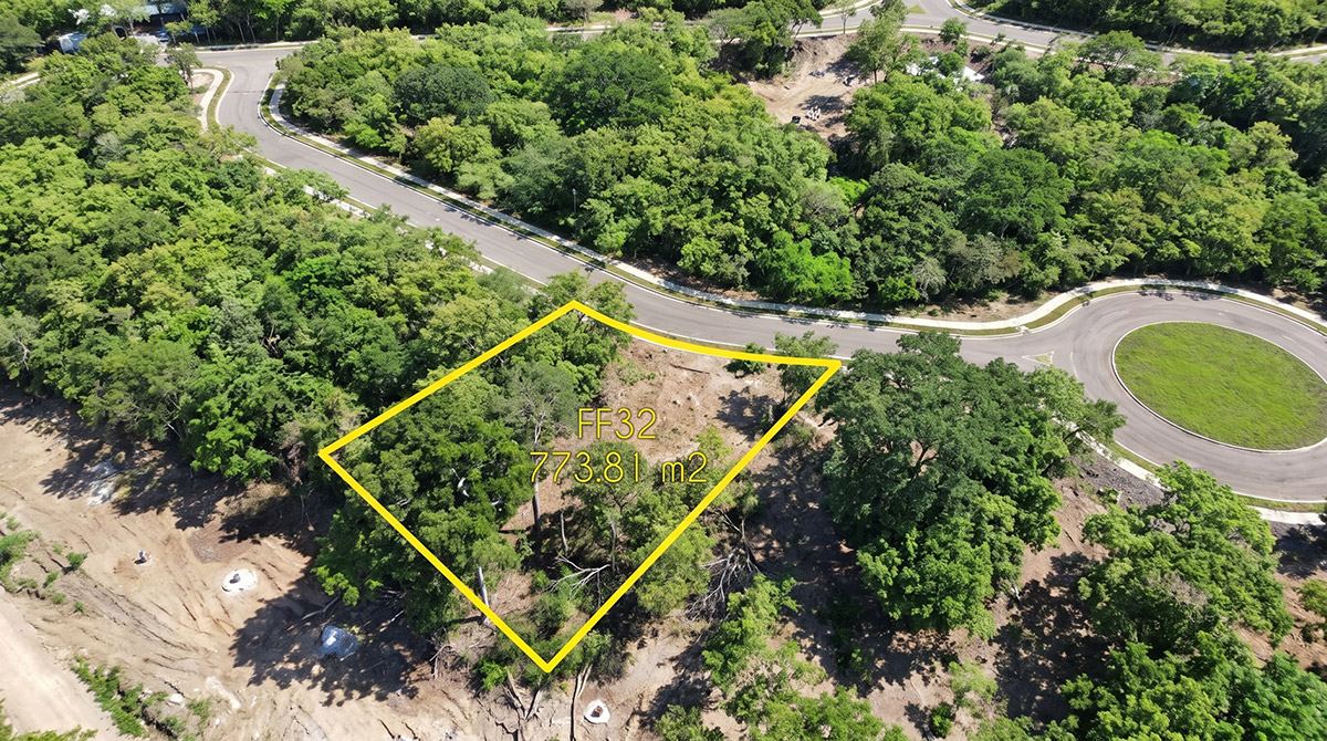Homesite 32 photo 3